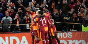 Galatasaray haftayı en yakın rakiplerine karşı 7 puan farkla kapadı