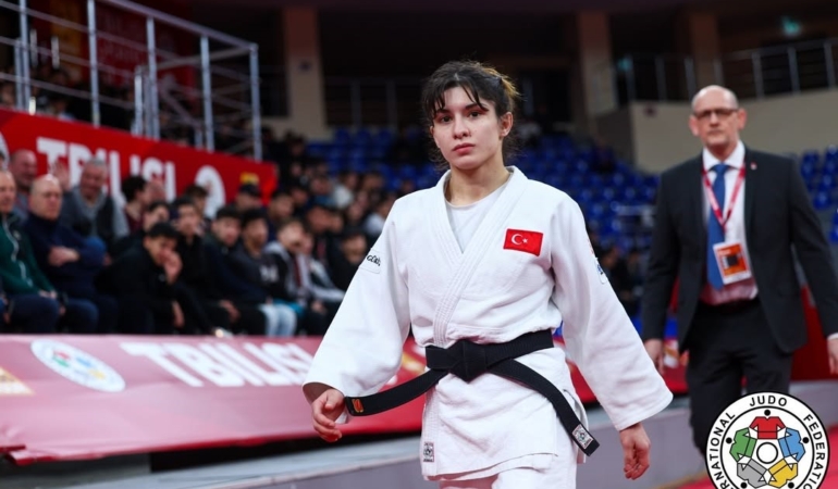 Milli judocu Tuğçe Beder, Tiflis Grand Slam’de altın madalya kazandı