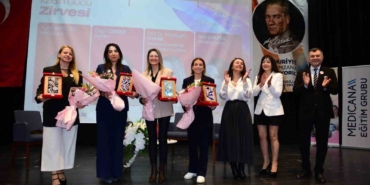 Bursa’da "Kadın Gücü Zirvesi", ilham veren hikâyeler paylaşıldı