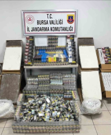 Bursa’da dev operasyon: 65 bin kaçak sigara ve 50 bin makaron ele geçirildi