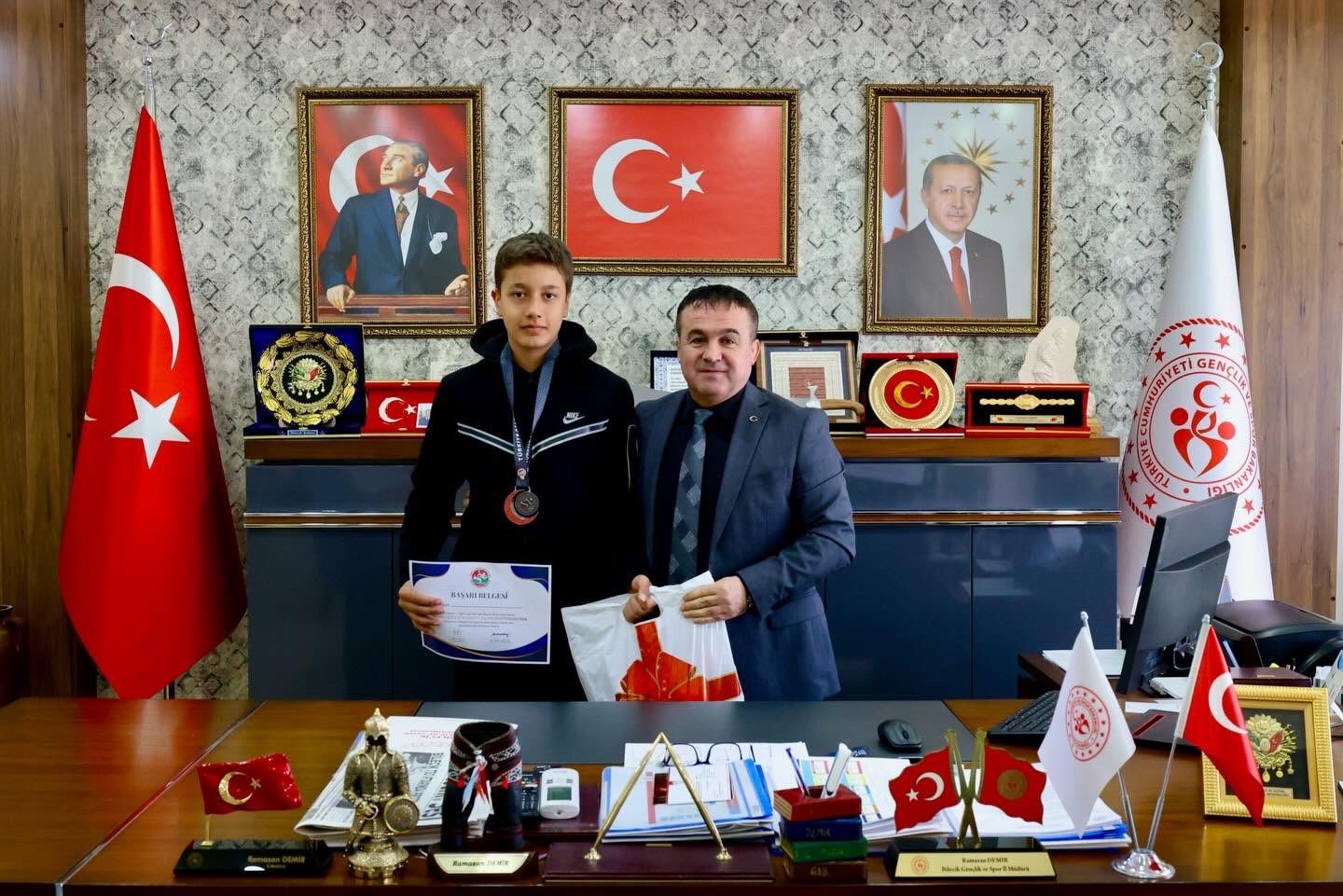 Bilecikli sporcular U14 Türkiye Salon Şampiyonası’nda SEM barajını geçti
