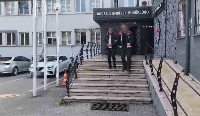 Sosyal medyadan yardım toplayıp, yardım paralarını kendisi alan sosyal medya fenomeni tutuklandı