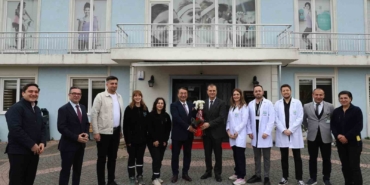Büyükçekmece Belediye Başkan Vekili Çebi, sağlık çalışanlarının Tıp Bayramı’nı kutladı