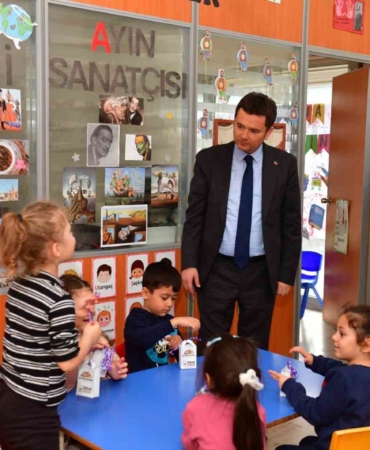 Başkan Erkan Aydın’dan çocuklara bayram ziyareti