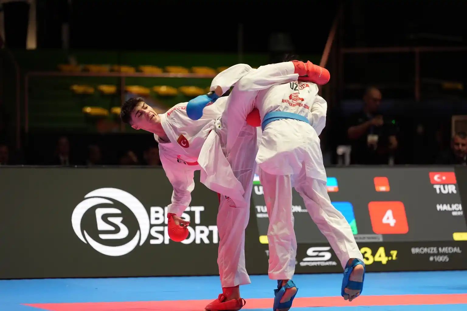 Kağıtspor’dan 3 farklı branşta başarı