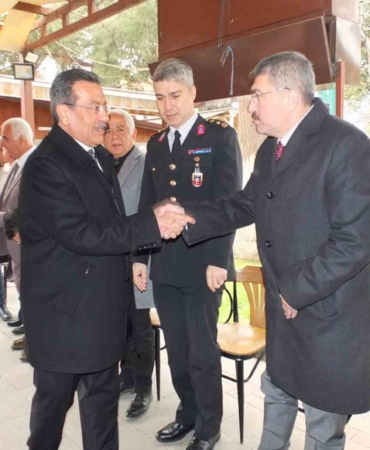 Burhaniye’de bayramlaşma töreni düzenlendi