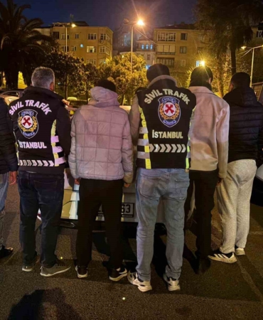 Eyüpsultan’da "yol verme" kavgasında birbirlerine girdiler: 4 kişiye toplamda 726 bin lira para cezası kesildi