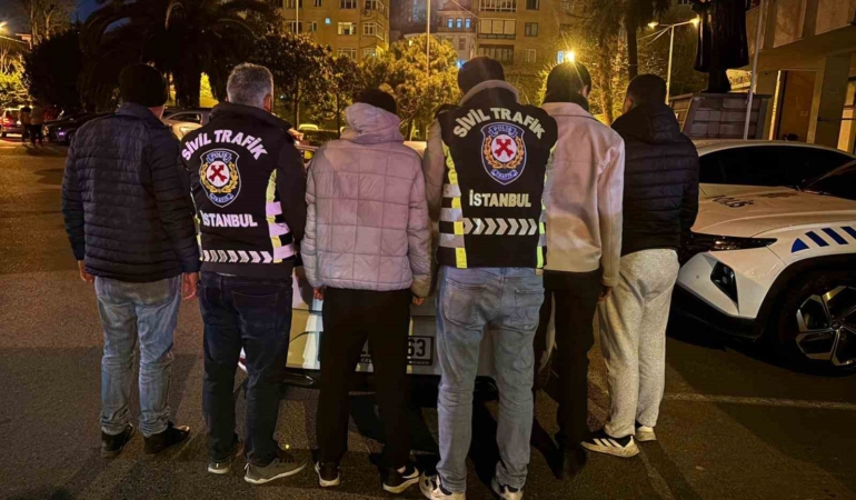 Eyüpsultan’da "yol verme" kavgasında birbirlerine girdiler: 4 kişiye toplamda 726 bin lira para cezası kesildi