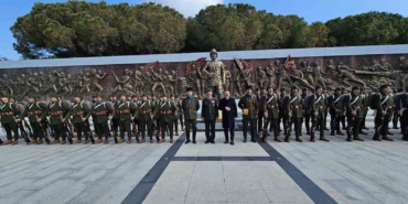 Atatürk’ün taarruzu değil ölmeyi emrettiği "57. Alay" yeniden kuruldu