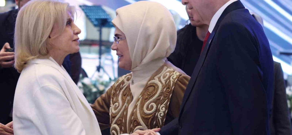 Cumhurbaşkanı Erdoğan: "Her kim, kadına ve çocuğa şiddet uyguluyorsa, zulmediyorsa insanlıktan nasibini almamış demektir"