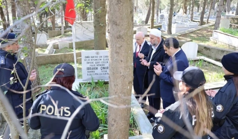 Kırklareli’nde şehit polis İbrahim Çınar kabri başında anıldı