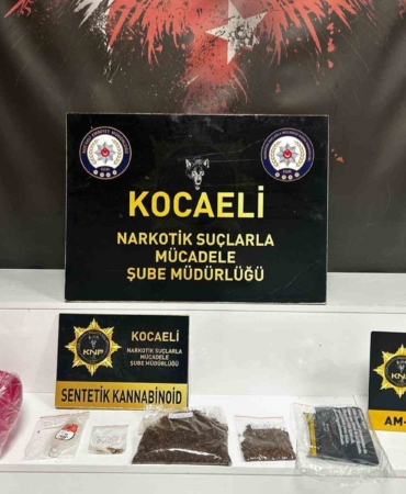 Kocaeli’de 4 bin 920 adet uyuşturucu hap ele geçirildi