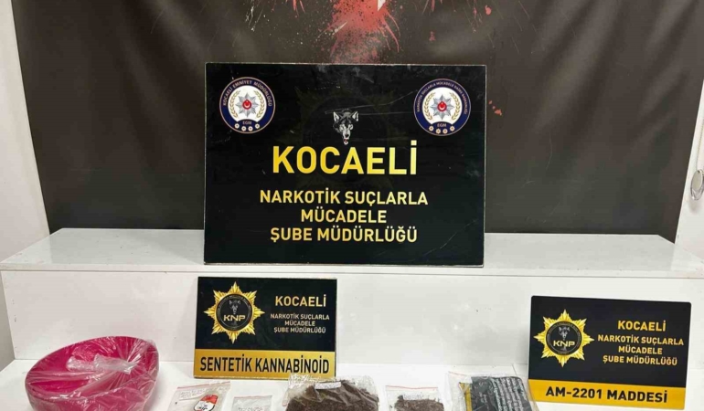 Kocaeli’de 4 bin 920 adet uyuşturucu hap ele geçirildi