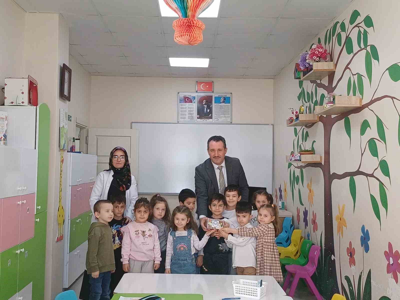 Bilecikli miniklerden Filistinli kardeşlerine yardım eli