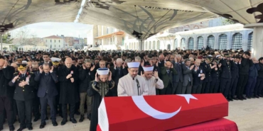 İstanbul’daki kazada şehit olan polis memuru son yolculuğuna uğurlandı