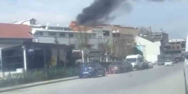 Bursa’da çatı katı alevlere teslim oldu