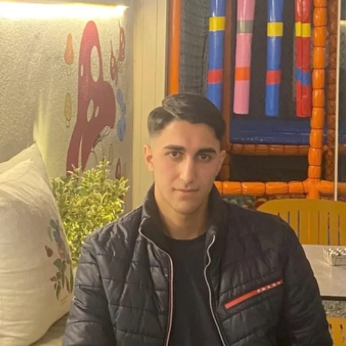 Göğsünden bıçaklanan 17 yaşındaki çocuk hayatını kaybetti