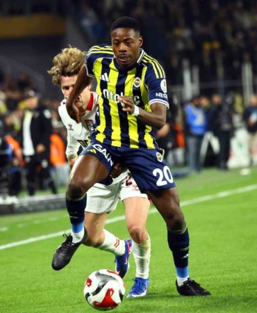 Trendyol Süper Lig: Fenerbahçe: 3 - Samsunspor: 2 (Maç sonucu)