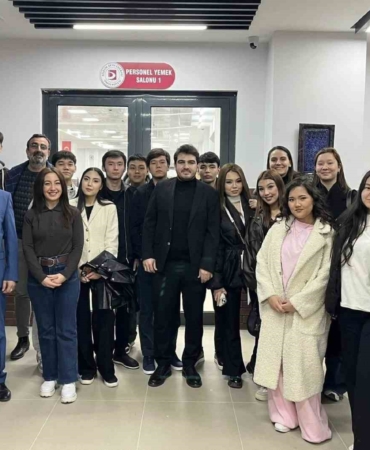 BŞEÜ’de uluslararası öğrencilerle Ramazan iftarı düzenlendi