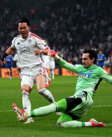 Trendyol Süper Lig: Beşiktaş: 2 - Kasımpaşa: 0 (İlk yarı)