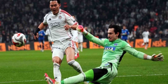 Trendyol Süper Lig: Beşiktaş: 2 - Kasımpaşa: 0 (İlk yarı)