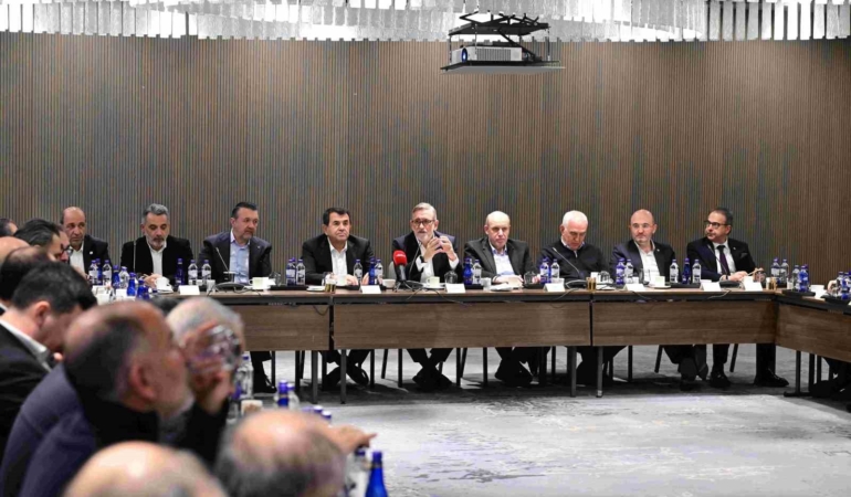 BTSO yönetim kurulu Başkanı İbrahim Burkay: "Kurumların gerçek gücü fiziksel yapılar değil, birlik ve dayanışma ruhudur"