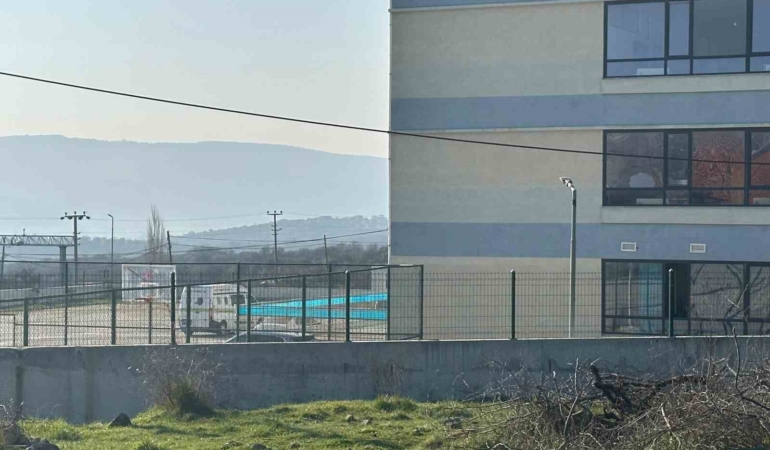 Çanakkale’de lise öğrencisi okulun 3. katından atlayarak hayatını kaybetti