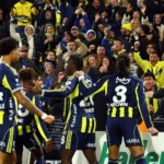 Fenerbahçe, geriye düştüğü maçlarda 18 puan topladı