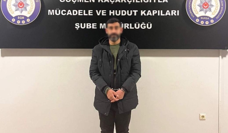 Bursa’da sahte avukat göçmenleri dolandırdı, yakalandı tutuklandı