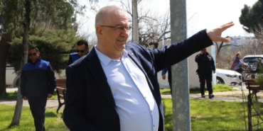 Edremit Belediyesi’den Narlı’dan Bostancı’ya saha mesaisi