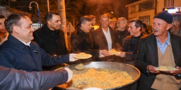 700 yıldır sürdürülen ’Kadir pilavı’ geleneği bu yıl da devam etti