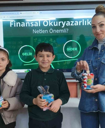 Balıkesir’de öğrencilere ilk ders "Finansal Okuryazarlık"