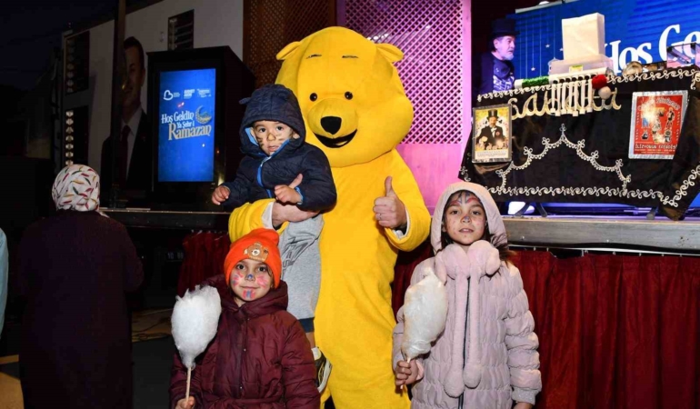 Karesililer Büyükşehir’in iftar sofrasında oruçlarını açtı