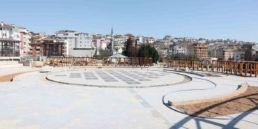 25 bin metrekarelik Çayırova Kent Meydanı projesinde sona yaklaşılıyor