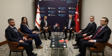 İletişim Başkanı Duran, KKTC Dışişleri Bakanı Ertuğruloğlu ile görüştü