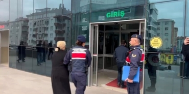 Sosyal medya dolandırıcıları yakalandı