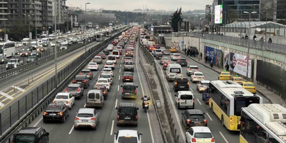 İstanbul’da akaryakıt zammı trafiğe yansımadı