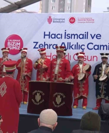 Ümraniye’de Hacı İsmail ve Zehra Alkılıç Camii dualarla ibadete açıldı