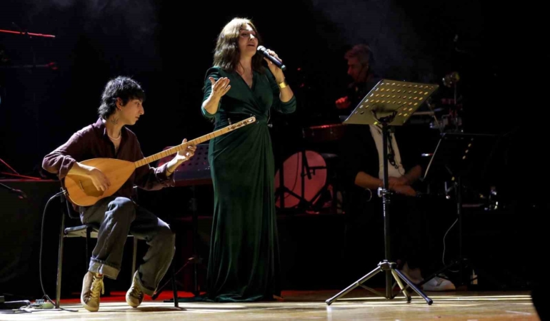 Serenad Bağcan ile ’Can Pazarı’