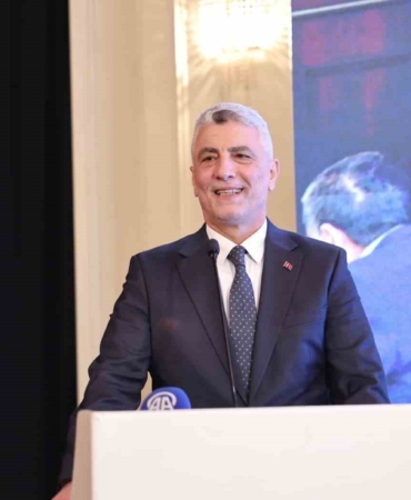 Ticaret Bakanı Bolat: "Kapıkule’nin kuzeyinde yeni bir gümrük kapısı daha açacağız"