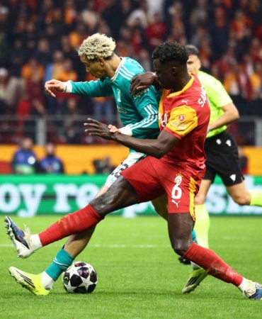 Galatasaray’da Davinson Sanchez cezalı duruma düştü