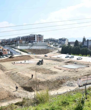 Yeşilyurt Millet Bahçesi’nde çalışmalar sürüyor