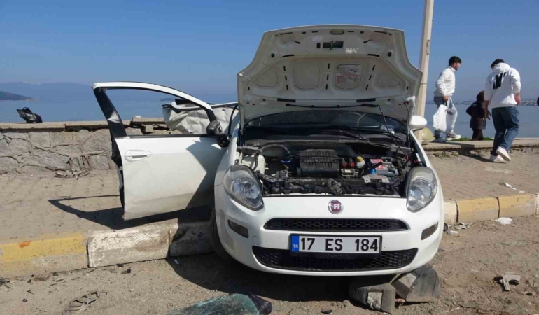 Ayvalık’taki trafik kazasında ölü sayısı 2’ye yükseldi