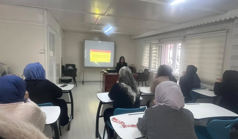 Bilecik’te kadına yönelik şiddetle mücadele eğitimi verildi