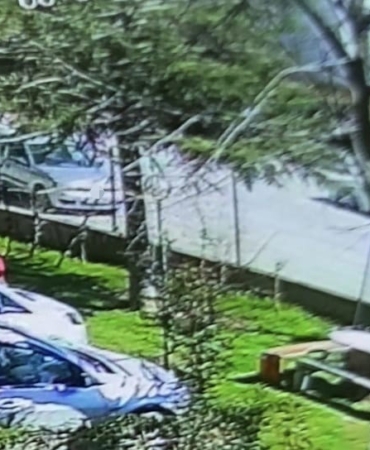 El freni çekilmeyen otomobil faciaya sebep oldu: 1 ölü, 2 ağır yaralı
