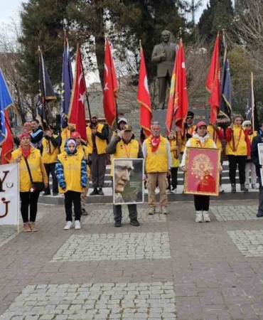 Tekirdağ’dan yola çıkan ’57’nci Alay’ korteji Gelibolu’ya ulaştı