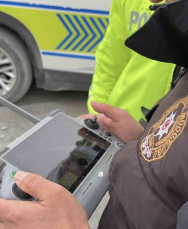 Arnavutköy’de drone destekli trafik denetimi: Hatalı sollama yapma ve ehliyetsiz araç kullanımına toplamda 96 bin 314 TL ceza