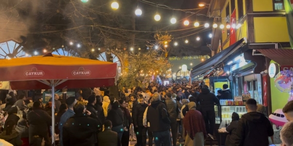 Bursa’da sahur kuyruğu kilometreyi aştı Tahanlı pide ve simit için izdiham