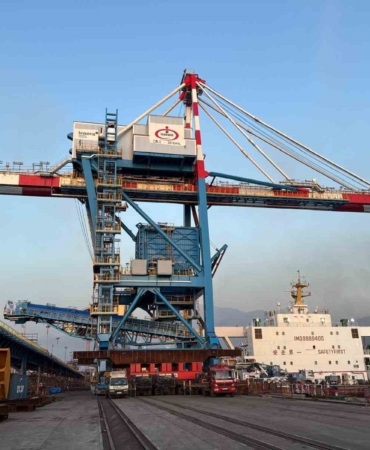 OYAK Denizcilik’ten yapay zeka destekli akıllı vinç yatırımı