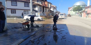 Bilecik’te cadde ve sokakları bayrama hazır